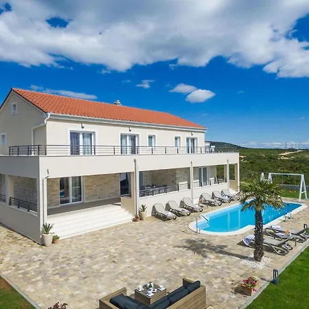 Providenca * ザダル