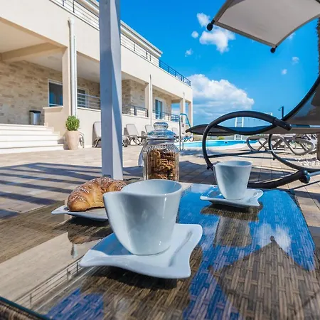 Providenca * ザダル